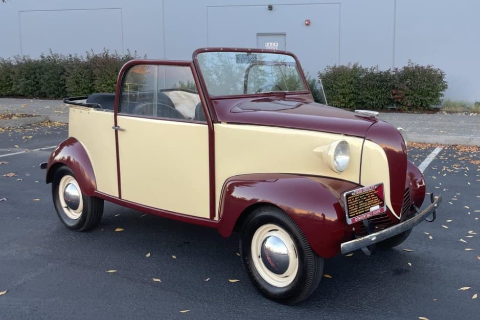 1939 Crosley Sedan, Convertible, & Wagon sold for $8,775