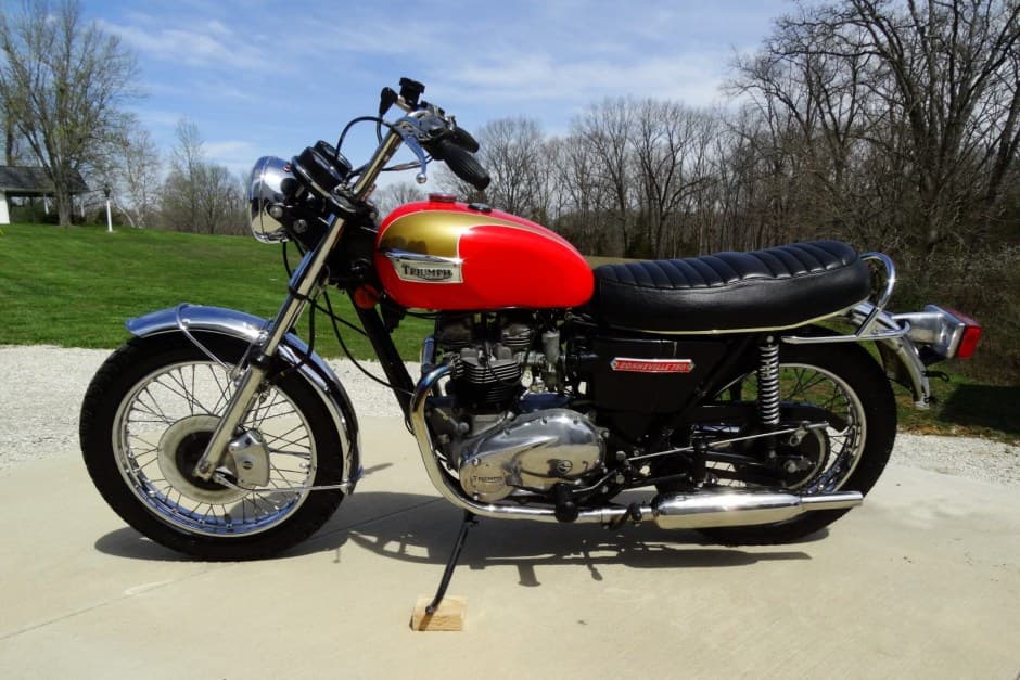 1973 Triumph Bonneville T140 sold for $4,200
