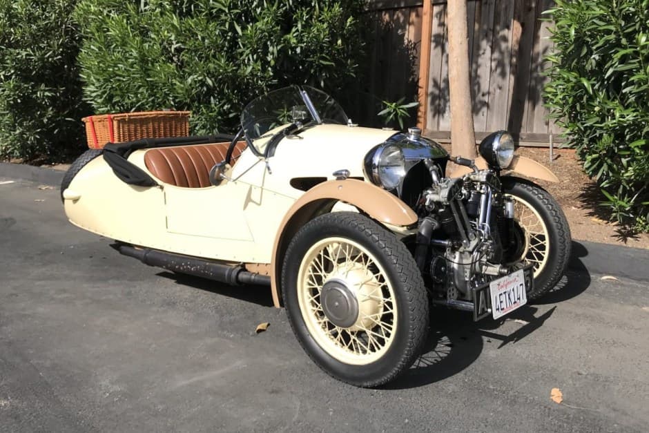 1933 Morgan 3-Wheeler sold for $40,000