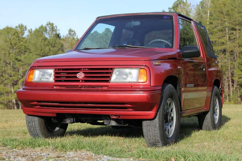 1993 Geo Tracker/Suzuki Sidekick sold for $8,350