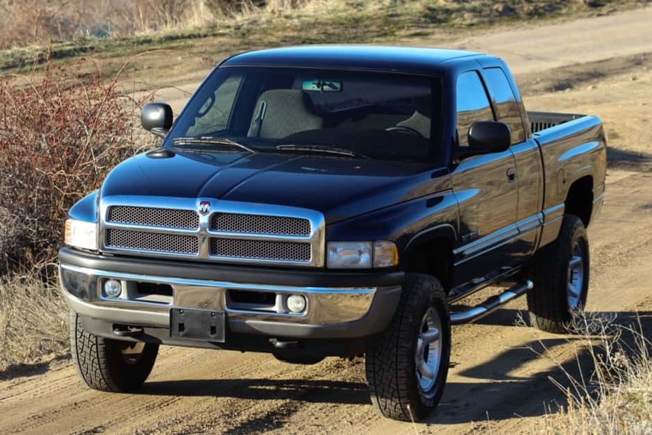 2000 Dodge Ram (1994-2001) sold for $10,750