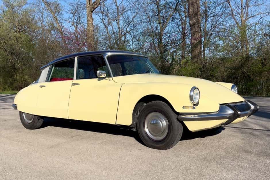 1967 Citroen DS sold for $26,250