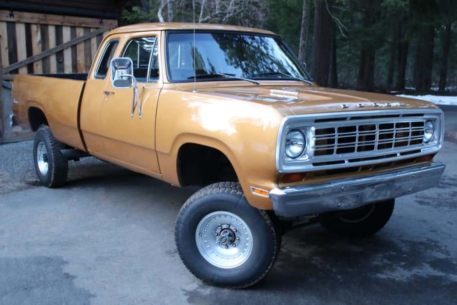 1974 Dodge Power Wagon sold for $23,000