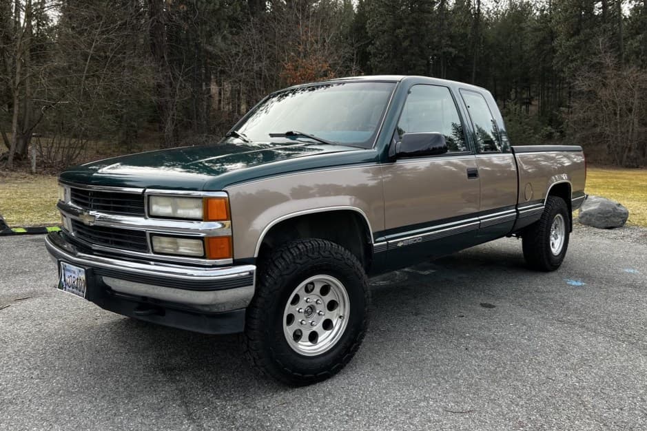 1995 Chevrolet C/K GMT400 (1988-2002) sold for $15,000