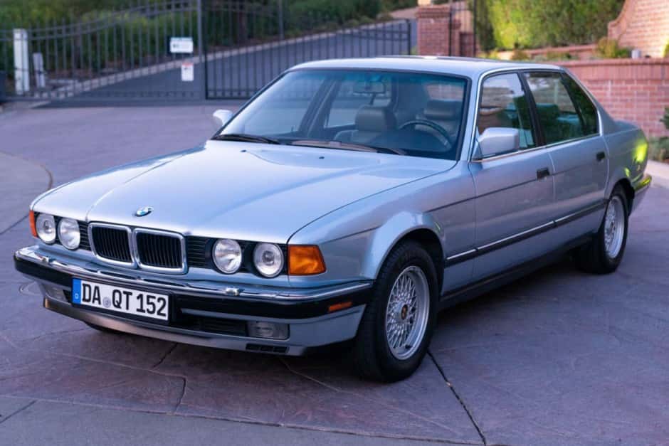 1990 BMW E32 7-Series sold for $9,000