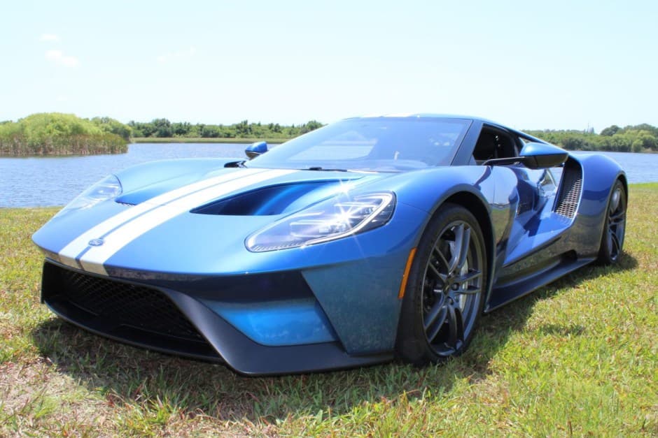 2017 Ford GT 2nd Generation sold for $977,000