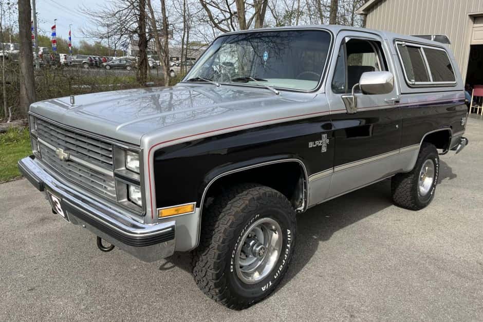 1983 Chevrolet K5 Blazer 1973-1991 sold for $28,000