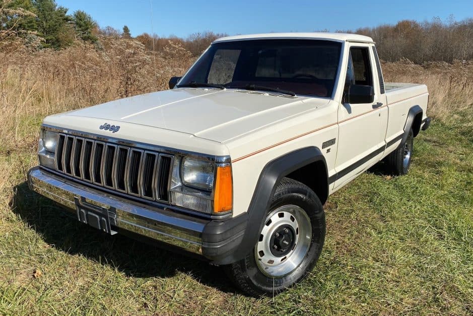 1986 Jeep XJ Cherokee sold for $4,850