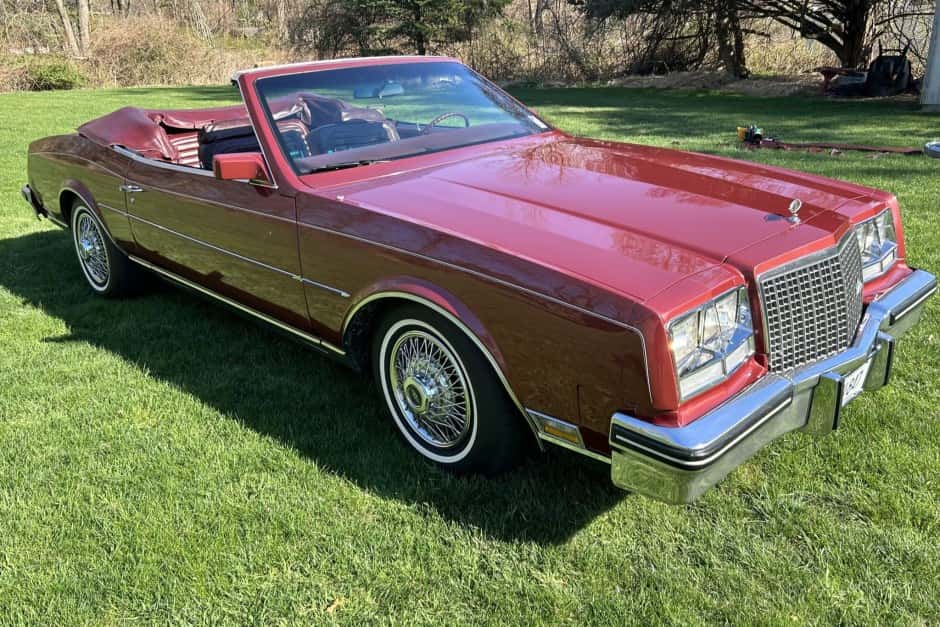1983 Buick Riviera sold for $7,400