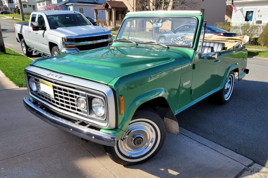 1973 Jeep Jeepster Commando sold for $17,750