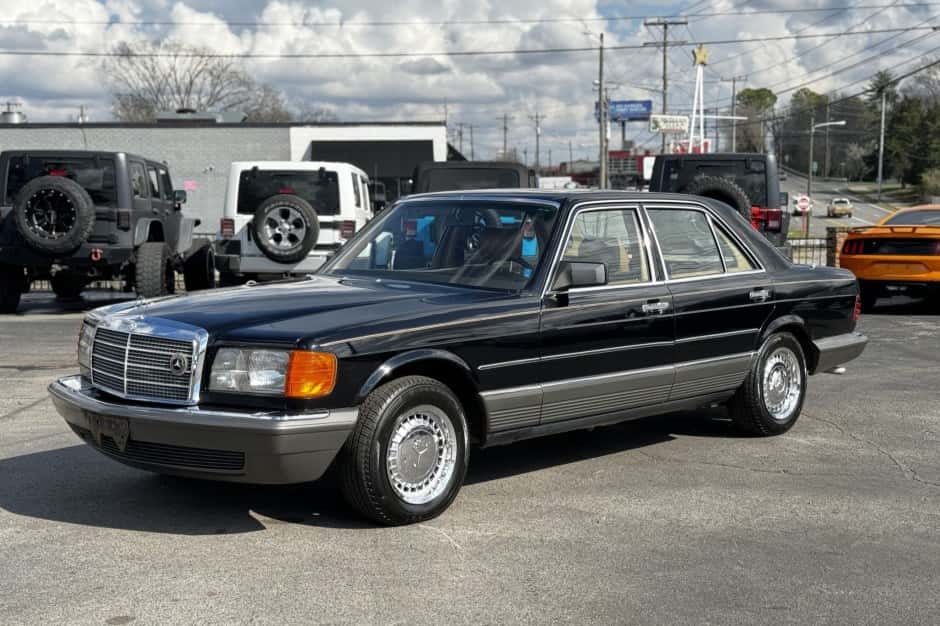 1982 Mercedes-Benz W126 S-Class sold for $6,500