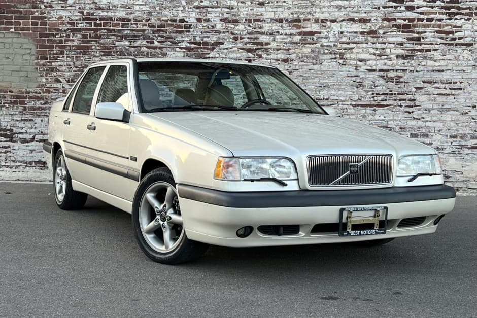 1996 Volvo 850 sold for $25,500