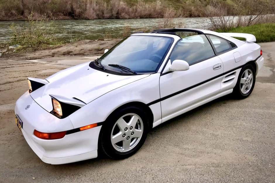 1995 Toyota SW20 MR2 sold for $17,250