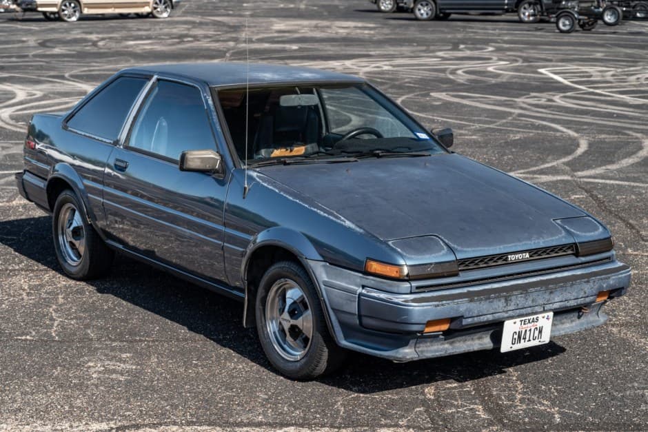 1986 Toyota Corolla sold for $7,800