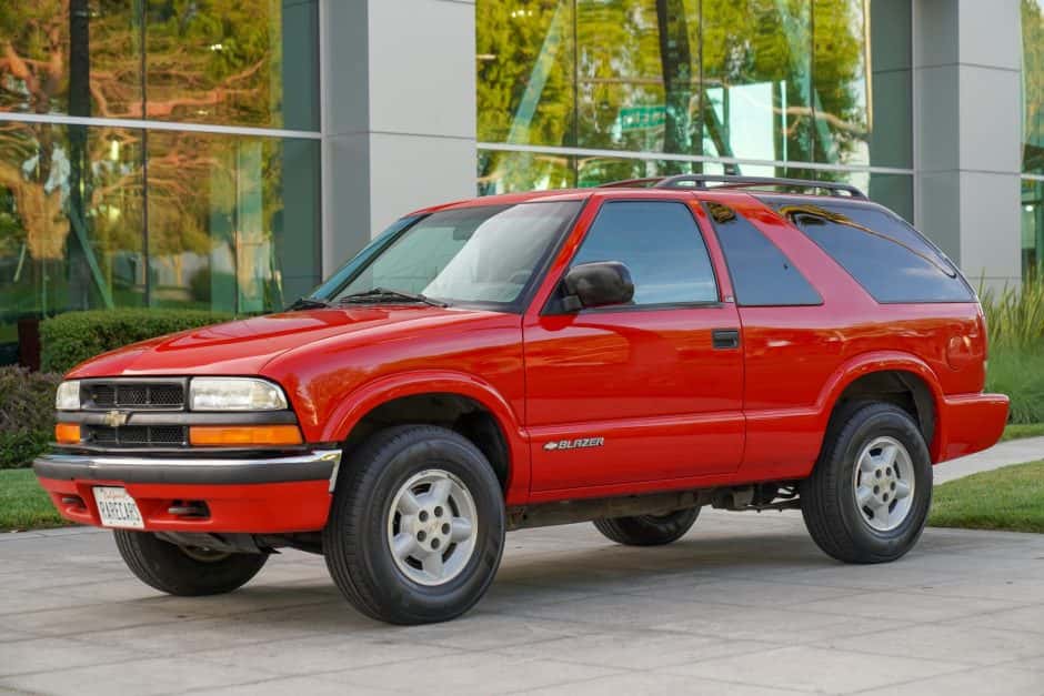 2001 Chevrolet Blazer 1995-2004 sold for $10,000