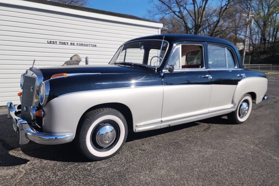 1957 Mercedes-Benz Ponton sold for $25,500