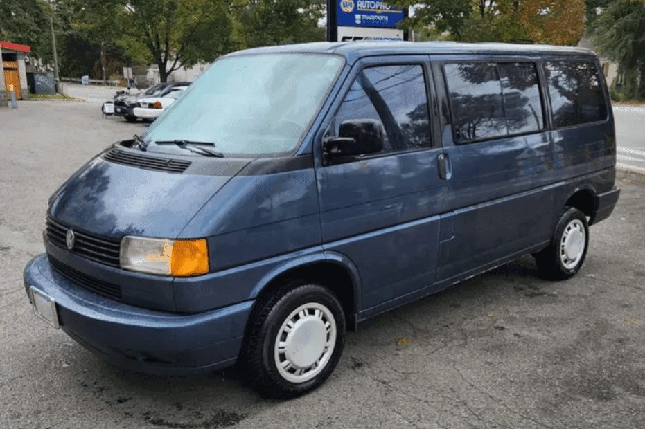 1992 Volkswagen EuroVan sold for $3,200
