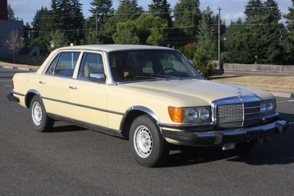 1976 Mercedes-Benz W116 S-Class sold for $2,600