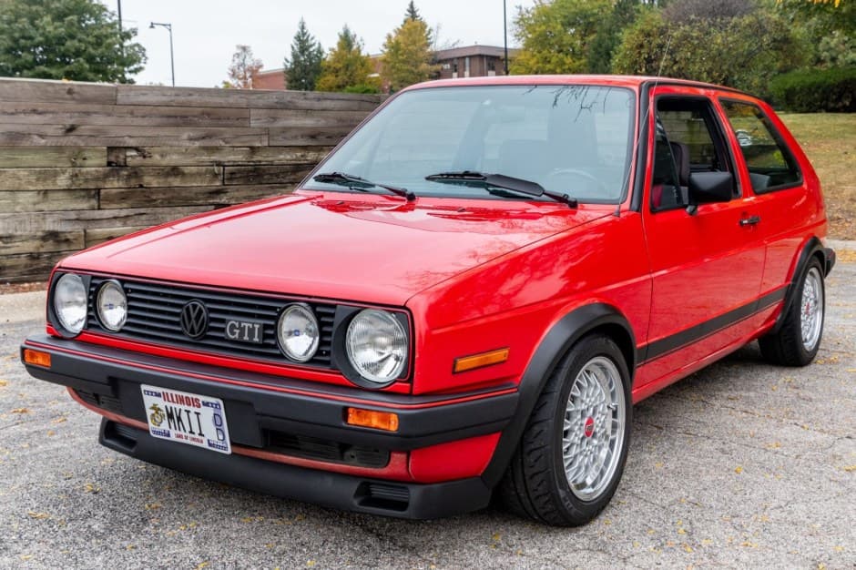 1985 Volkswagen GTI Mk2 sold for $9,800