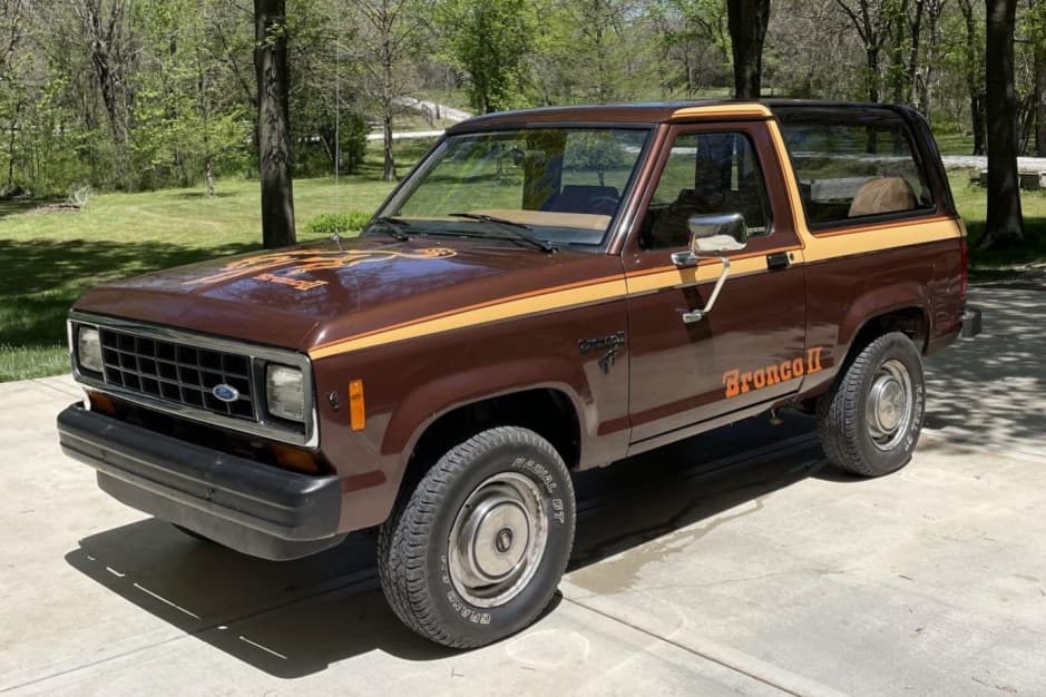 1984 Ford Bronco II sold for $9,000
