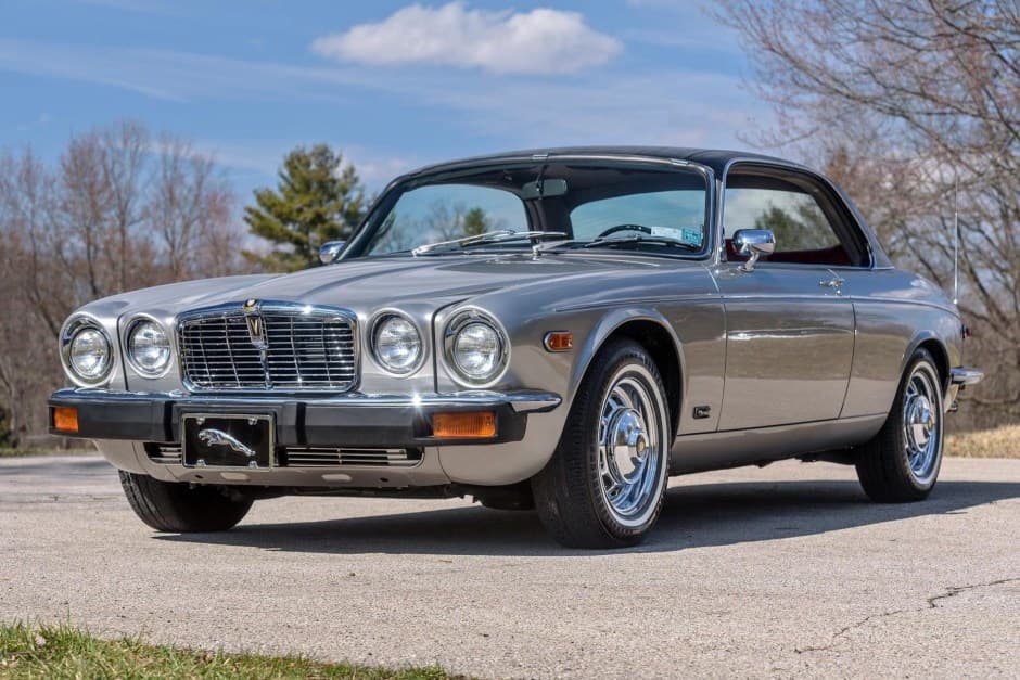 1975 Jaguar XJ Coupe (1975-1978) sold for $70,000