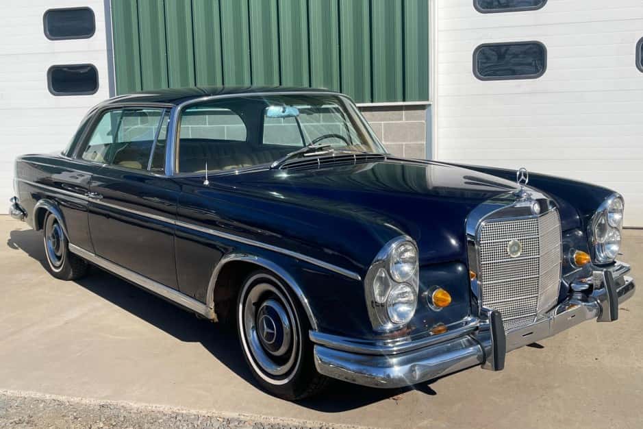 1967 Mercedes-Benz W112 sold for $27,500