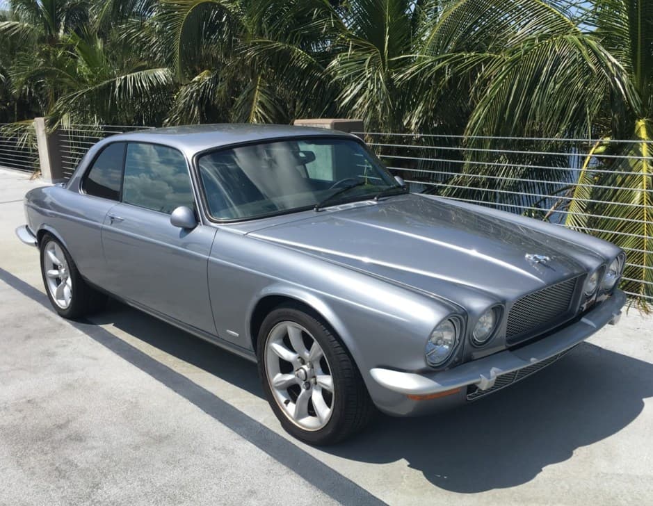 1977 Jaguar XJ Coupe (1975-1978) sold for $24,500