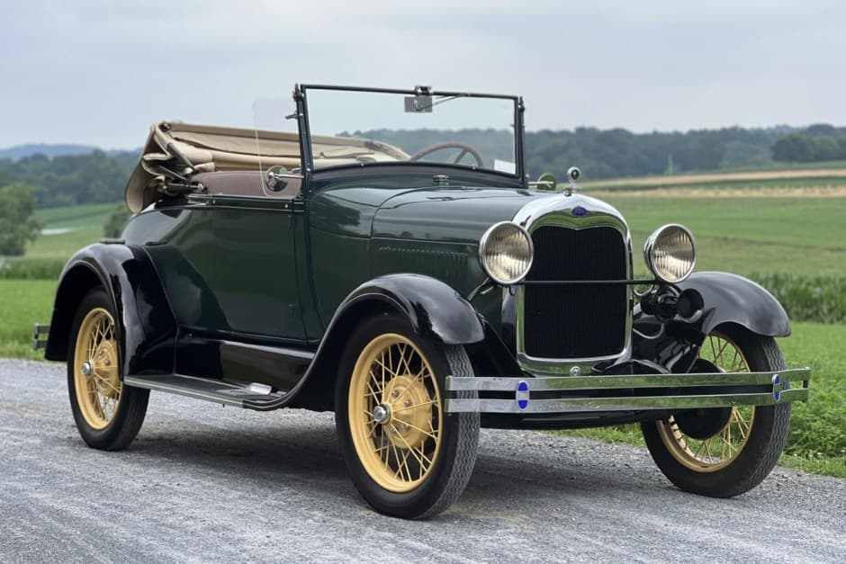 1928 Ford sold for $23,250