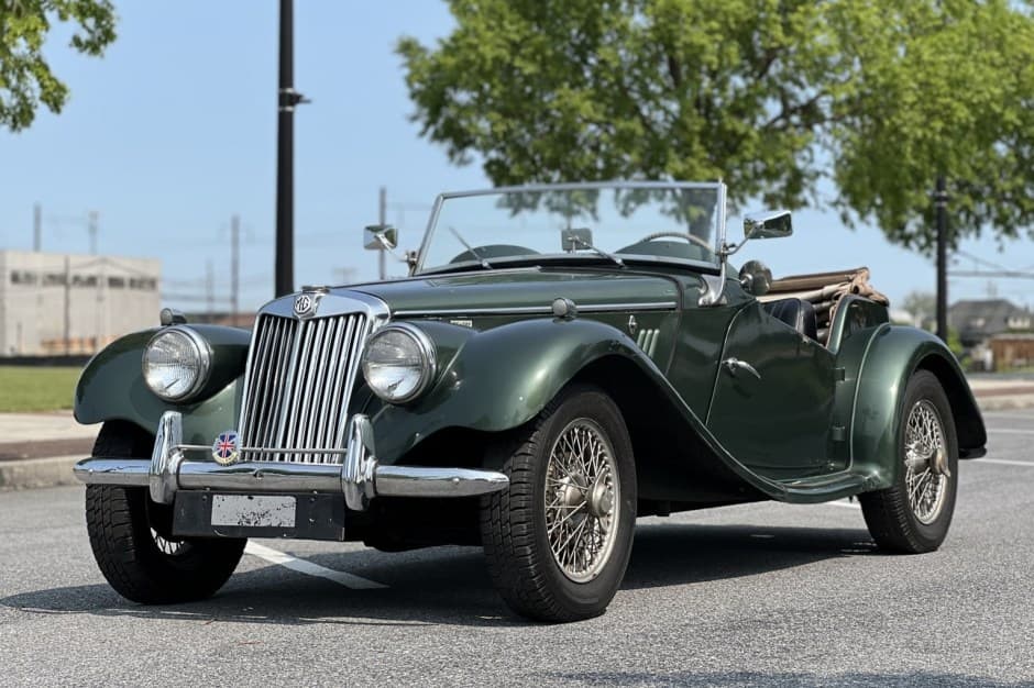 1955 MG TF sold for $15,500
