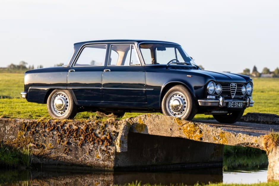 1968 Alfa Romeo 105 Series Sedan sold for $20,900