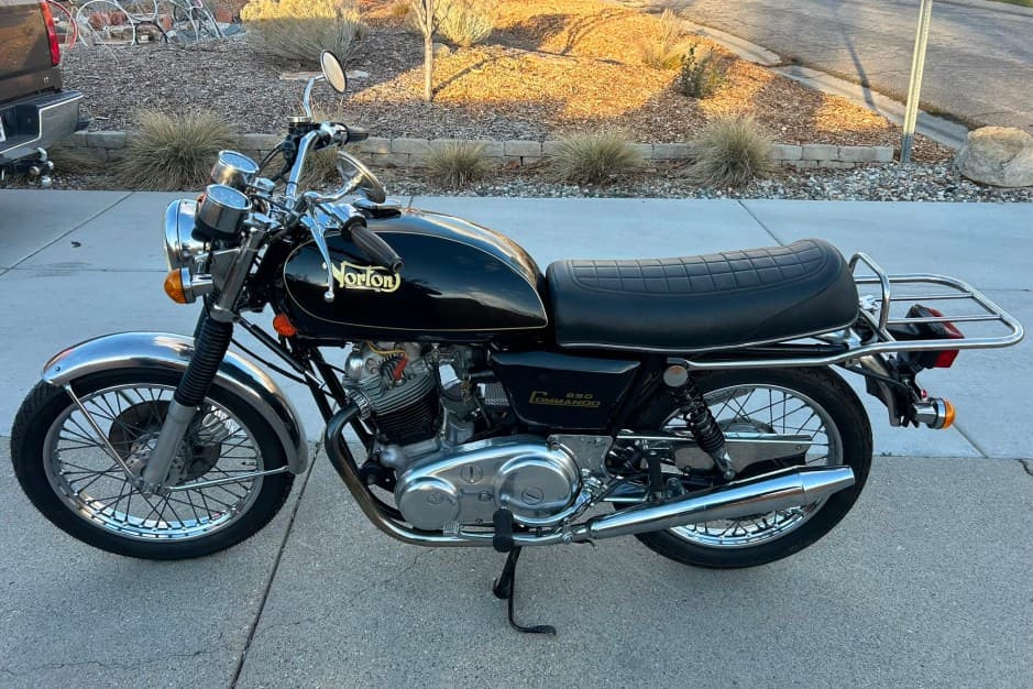 1973 Norton Commando sold for $7,200