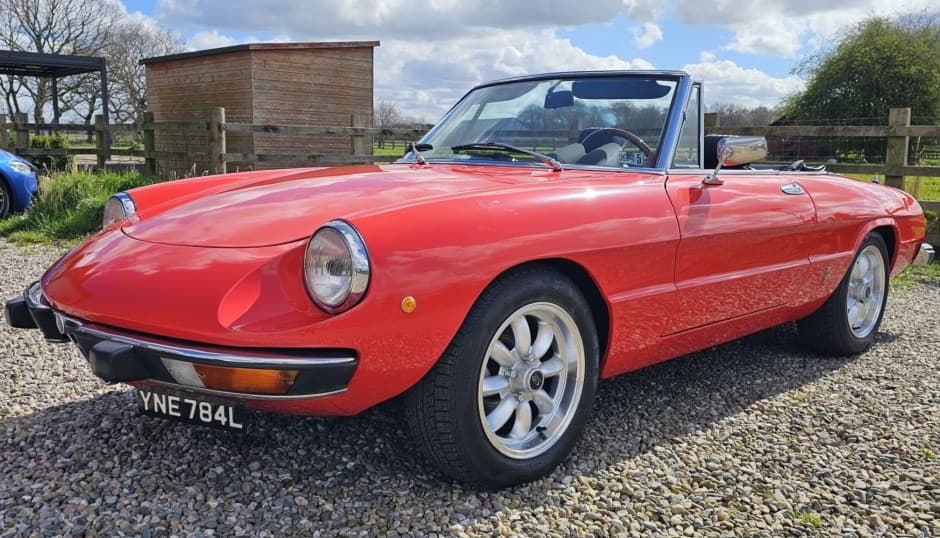 1973 Alfa Romeo 105/115 Spider Series 2 sold for $14,000