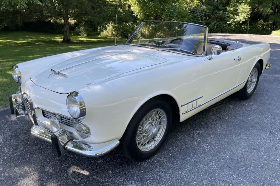 1960 Alfa Romeo 102-Series 2000 sold for $47,500