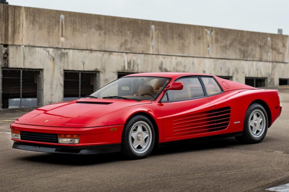 1986 Ferrari Testarossa sold for $160,000