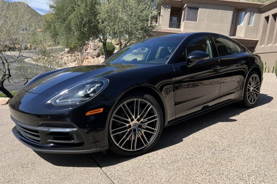 2020 Porsche Panamera sold for $66,550