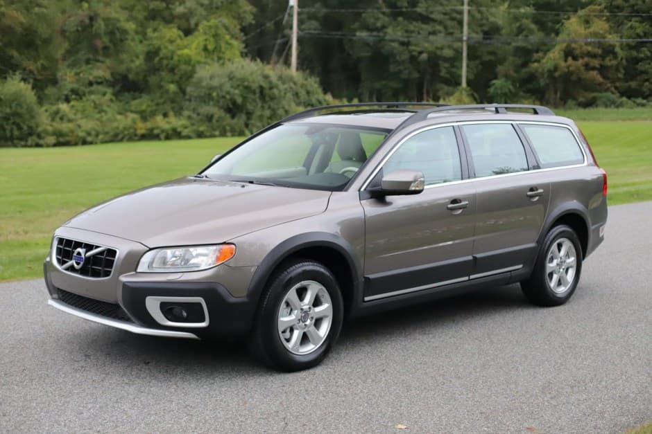 2010 Volvo XC70 sold for $17,750