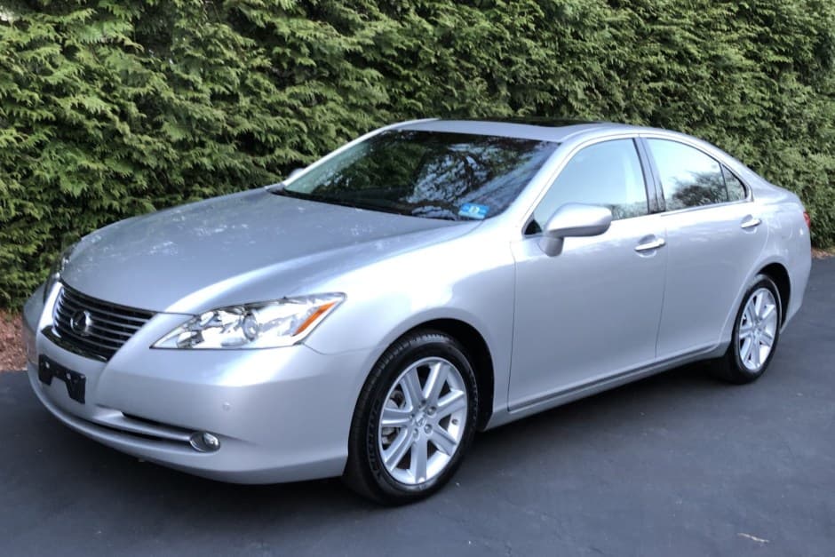 2009 Lexus ES sold for $24,750