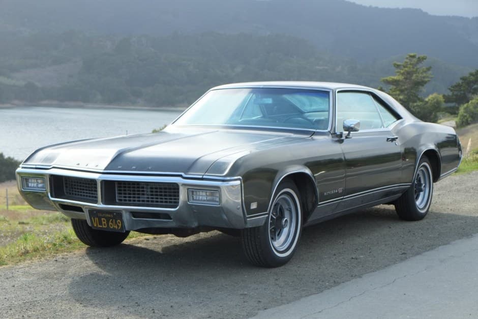 1968 Buick Riviera sold for $9,100