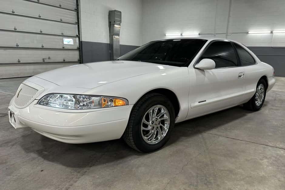 1998 Lincoln Mark VIII sold for $27,500