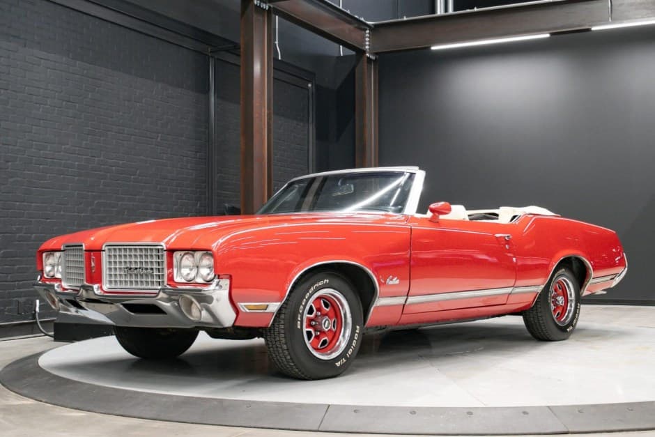 1971 Oldsmobile Cutlass sold for $21,971