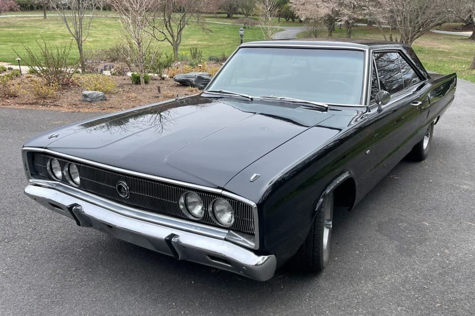 1967 Dodge Coronet sold for $8,100