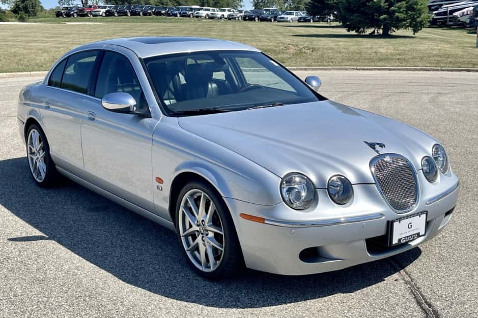 2007 Jaguar S-Type (1999-2007) sold for $16,500
