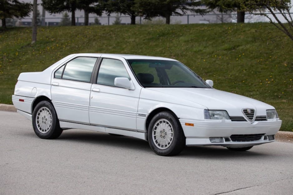 1991 Alfa Romeo 164 sold for $3,601
