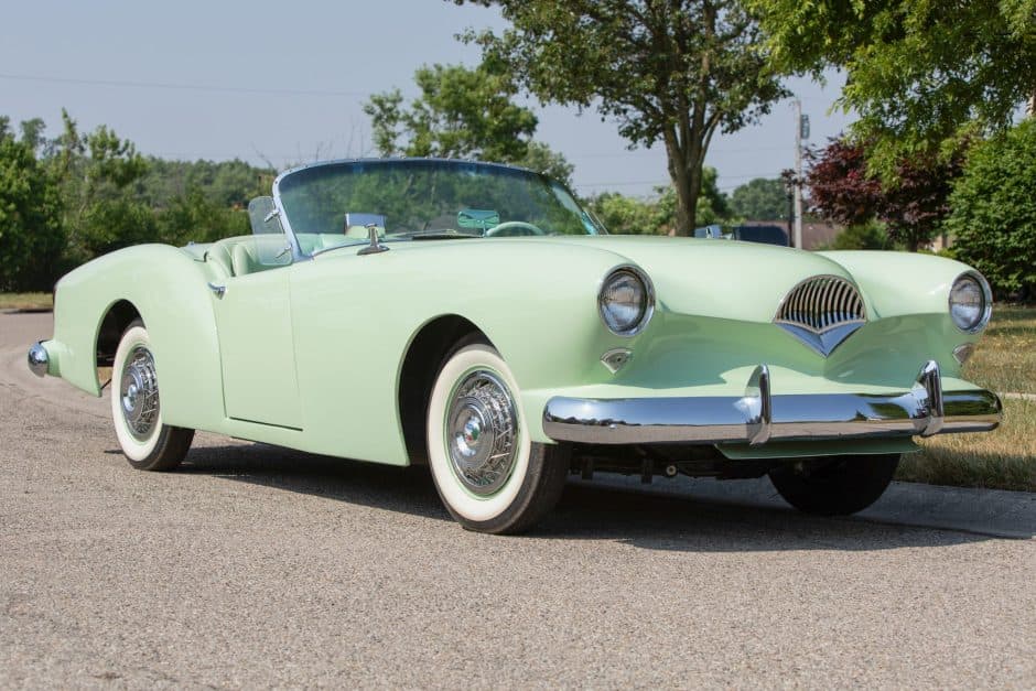 1954 Kaiser Darrin sold for $127,500