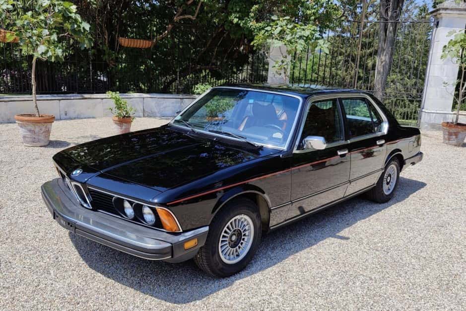 1982 BMW E23 7-Series sold for $5,500