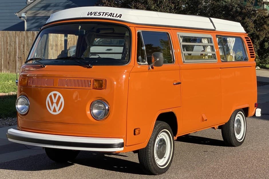 1973 Volkswagen Bay-Window Camper sold for $20,000