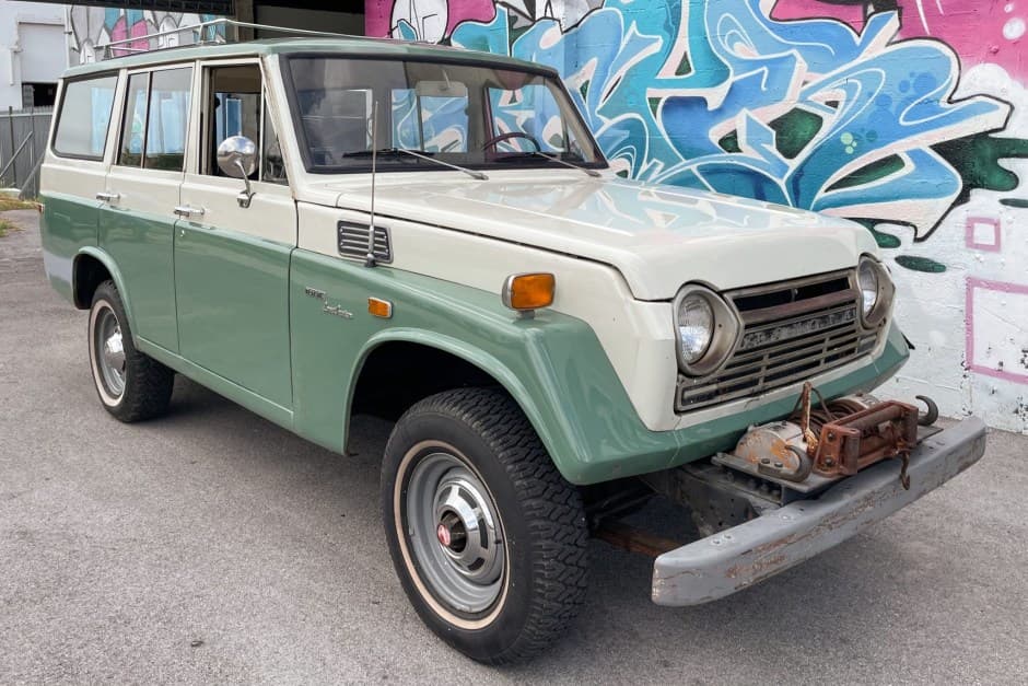 1972 Toyota Land Cruiser FJ55 sold for $25,750
