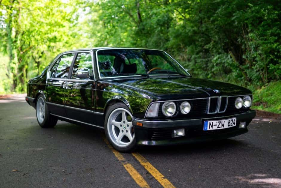 1986 BMW E23 7-Series sold for $11,250