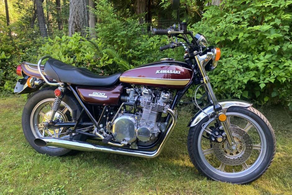 1975 Kawasaki Z1 & Z1-R sold for $9,600