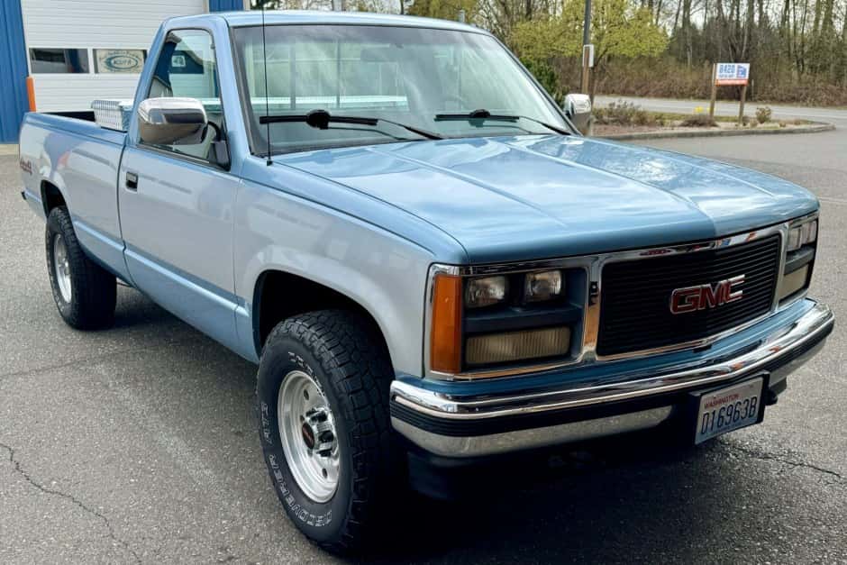 1989 GMC Sierra (GMT400 1988-2002) sold for $13,000